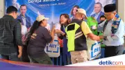 Kuda Biru Project Bagikan 300 Paket Sembako di Gereja Bekasi Peringati Kenaikan Yesus Kristus