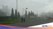 Ledakan Pabrik Kimia Cilegon Ganggu Perjalanan Kereta Commuter Line