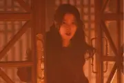 Lovely Runner Episode 11: Hui Ju Nekat Selamatkan Ian dari Kobaran Api