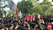 Mualem Cabut Pergub Jaminan Kesehatan Aceh Setelah 4 Kali Didemo Massa
