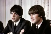 Paul McCartney Ungkap Alasan Tolak Selfie dengan Penggemar