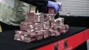 Pejabat Bea Cukai Diduga Terima Dolar Singapura dari Blueray