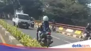 Pemotor Wanita Lawan Arah di Depok Diburu Polisi