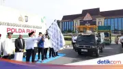 Polda Riau Salurkan 195 Hewan Kurban hingga Desa Terpencil
