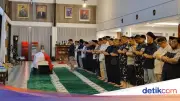 Prabowo Dijadwalkan Hadiri Pemakaman Militer Ryamizard Ryacudu di TMP Kalibata