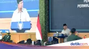 Presiden Prabowo Beri Taklimat Perdana ke 1.095 Perwira Siswa di Seskoad Bandung