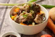 Resep Sop Iga Sapi Ala Prancis: Perpaduan French Onion Soup dan Beef Short Ribs