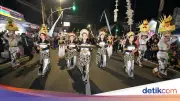 Ribuan Warga Antusias Sambut Kirab Budaya Napak Tilas Padjadjaran di Sumedang