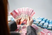 Rupiah Terpuruk ke Rp 17.529 per Dolar AS, Terlemah Sepanjang Sejarah