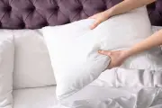 Seberapa Sering Bantal Tidur Harus Diganti? Ini Penjelasannya