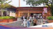 TMII Ramai Pengunjung Saat Libur Kenaikan Yesus Kristus