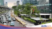 Trotoar Jl Rasuna Said Kini Lebih Lebar dan Tertata Rapi
