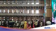 Wapres Gibran Salat Idul Adha di Istiqlal, Didampingi Menteri