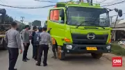 Warga di Tangerang Hadang Truk Tambang yang Langgar Jam Operasional