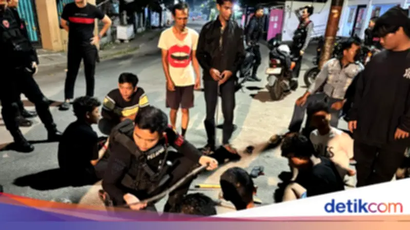 2 Pemuda di Bekasi Ditangkap Polisi saat Hendak Tawuran, Sajam Disita