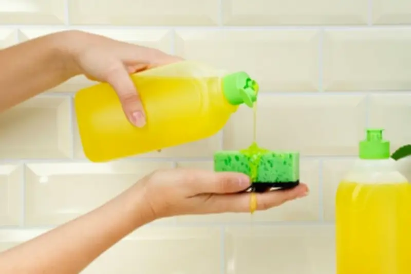 4 Benda di Rumah Ini Bisa Dibersihkan dengan Sabun Cuci Piring