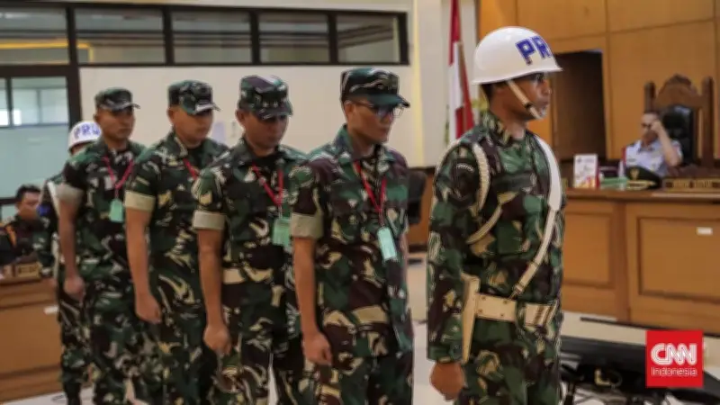4 TNI Penyiram Air Keras Andrie Divonis 1,5-3 Tahun Penjara