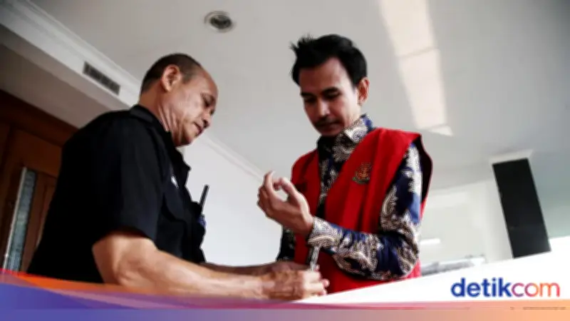 Adam Deni Tersangka Perusakan Ruko dan Pamer Airsoft Gun, Ditahan