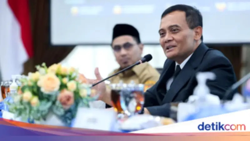 Ahmad Luthfi Realokasi Rp 200 Miliar untuk Perbaikan Jalan Rusak di Jateng
