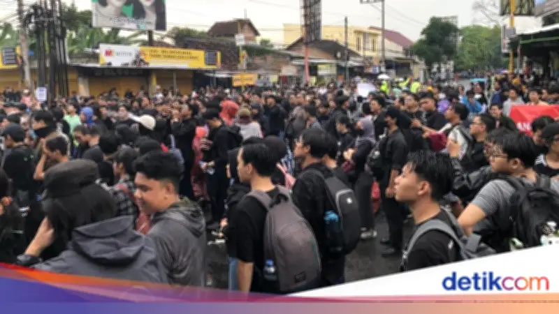 Aksi Aliansi Rakyat Memanggil di Gejayan, 10 Tuntutan Disuarakan