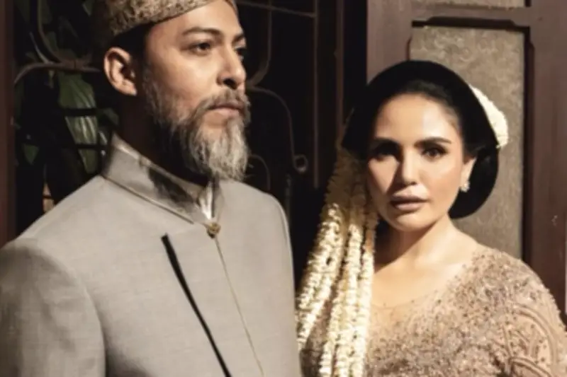 Alex Abbad Resmi Menikahi Nadya Naufel di Tulungagung