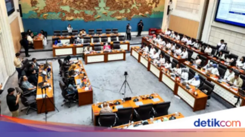 Anggota DPR Kritik Menpar Soal Kunjungan Wisman: Indonesia Nomor 5 di ASEAN