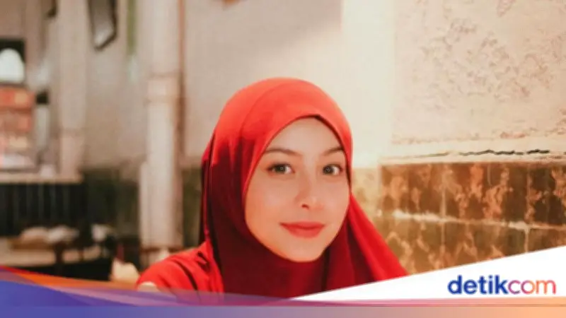 Awkarin Serahkan Uang Saku Rp 10 Juta ke Polisi dalam Kasus Hanania Travel