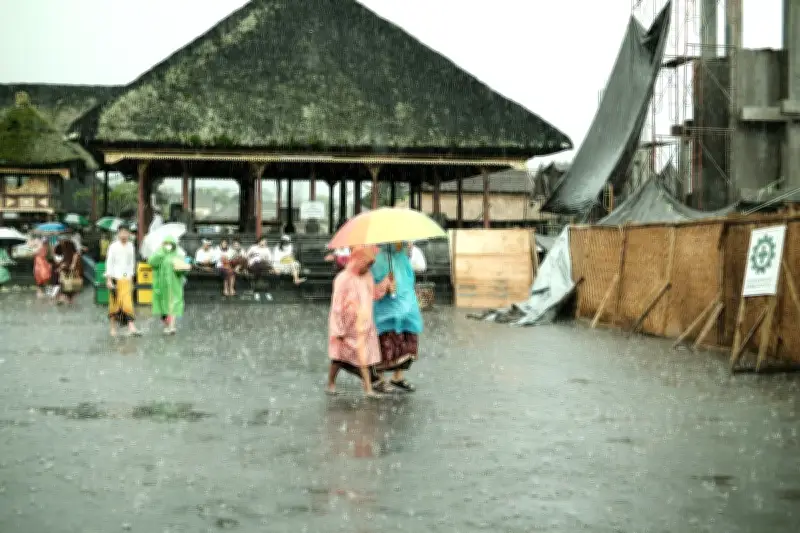 BMKG Rilis Daftar Wilayah Berpotensi Hujan Lebat 14-16 Juni 2026