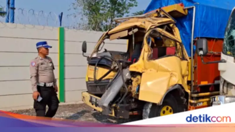 Bos Biji Kopi Tewas Terjepit di Tol Cipularang Akibat Kecelakaan Truk