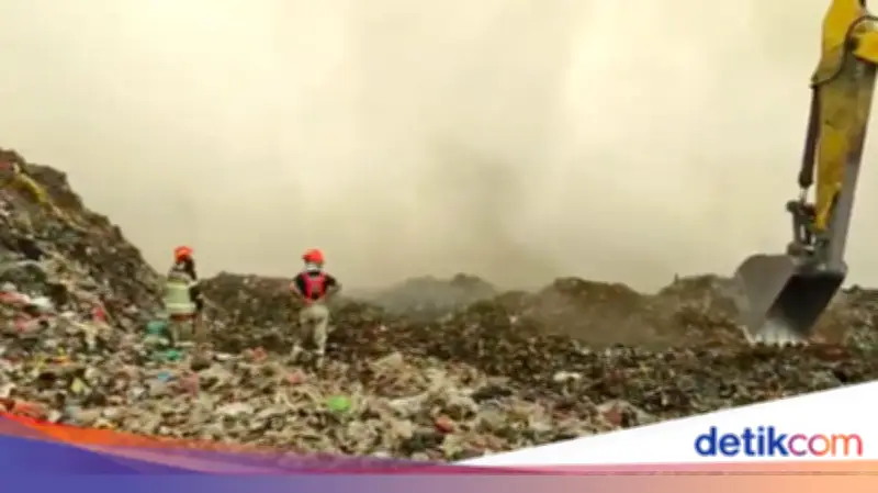 BPBD Tangerang Minta Helikopter BNPB Padamkan Kebakaran TPA Jatiwaringin