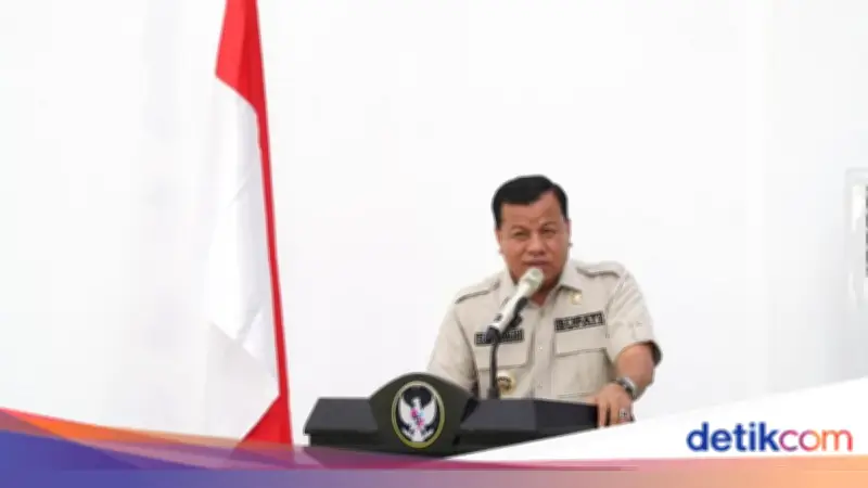 Bupati dan Sekda Kuansing Serahkan Diri ke KPK, Langsung Diperiksa