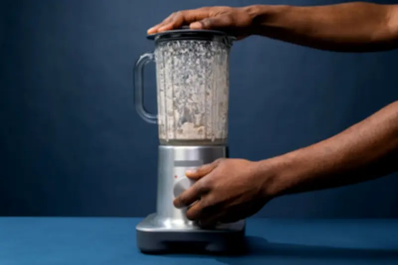 Cara Membersihkan Blender dengan Mudah dan Efektif