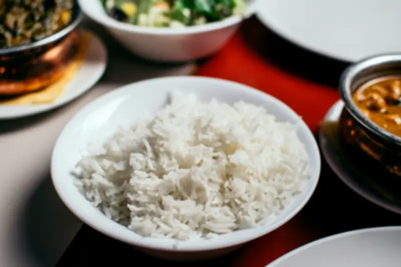 Cara Mudah Memperbaiki Nasi Kurang Matang Tanpa Alat Khusus