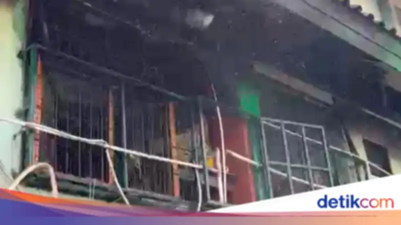 Dapur MTs di Cakung Jaktim Terbakar Akibat Korsleting Listrik