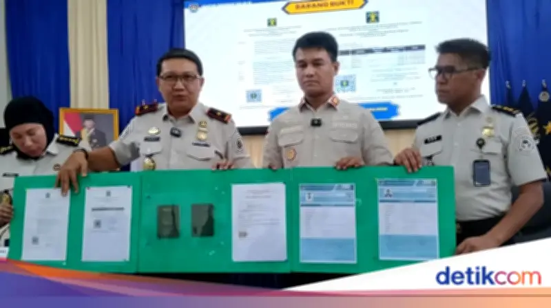 Deportasi Dua WNA Pakistan di Muara Enim karena Beri Keterangan Palsu