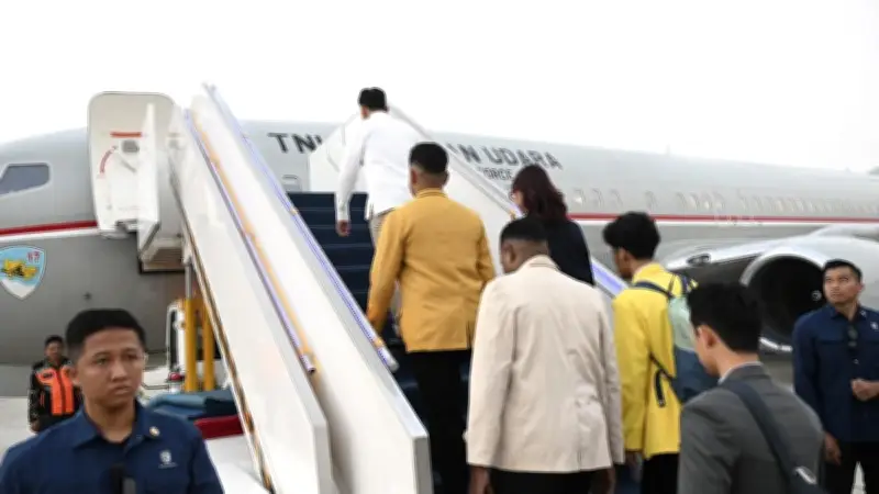 DPR Ingatkan Mahasiswa Tetap Kritis Meski Diajak Gibran Kunker