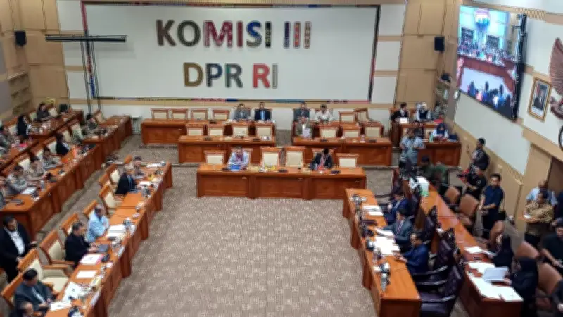 DPR Resmi Sahkan RUU Polri Menjadi Undang-Undang dalam Rapat Paripurna