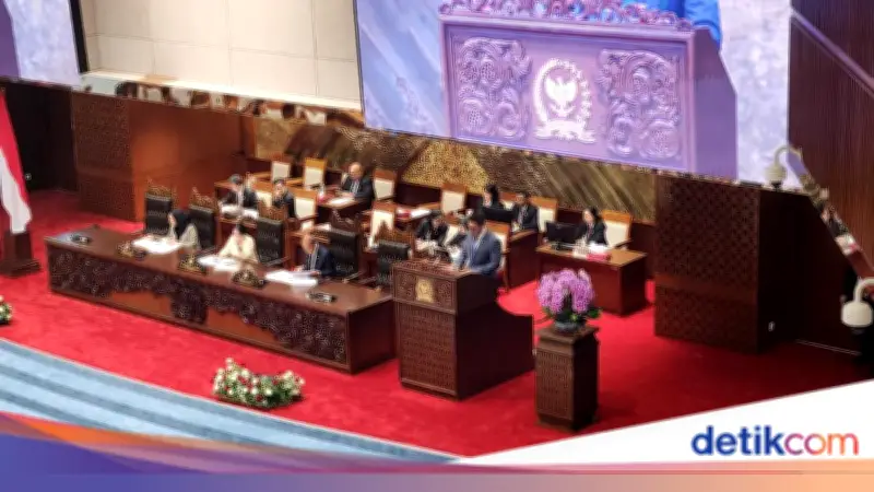 DPR Sahkan 7 Anggota Komisi Informasi Pusat Periode 2026-2030