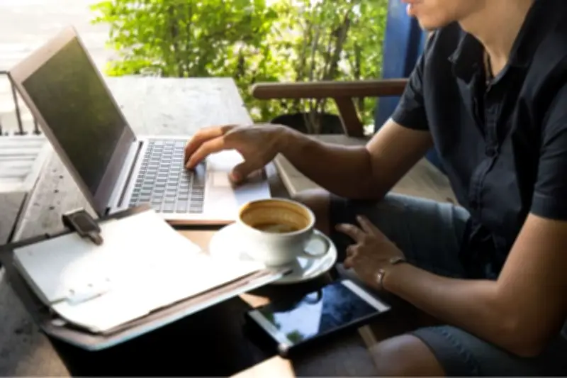 Gen Z Tak Lagi Loyal pada Perusahaan, Ini Temuan Riset Deloitte