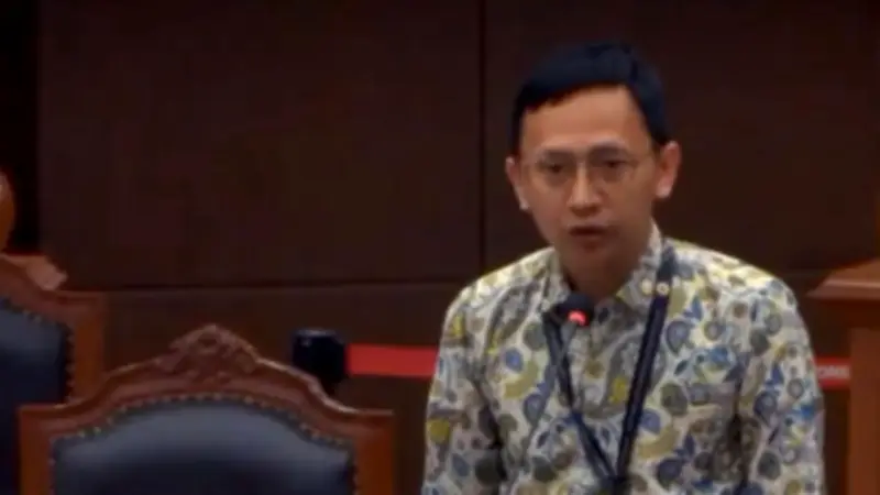 Guru Madrasah Curhat di Sidang MK: Dampak MBG PHK Massal Guru
