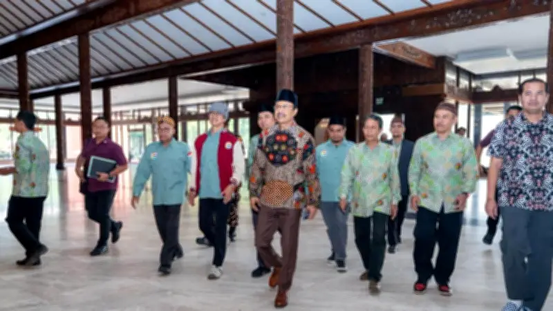 Gus Ipul Ajak SP2MI Jangkau 4 Juta Anak Putus Sekolah Lewat Sekolah Rakyat