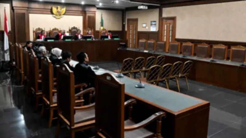 Hakim Ingatkan Saksi Kasus Suap Bea Cukai: Bisa Masuk Neraka Selamanya