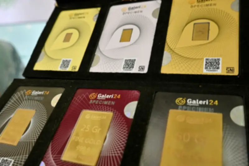 Harga Emas Hari Ini Turun: UBS, Antam, Galeri24 Melemah