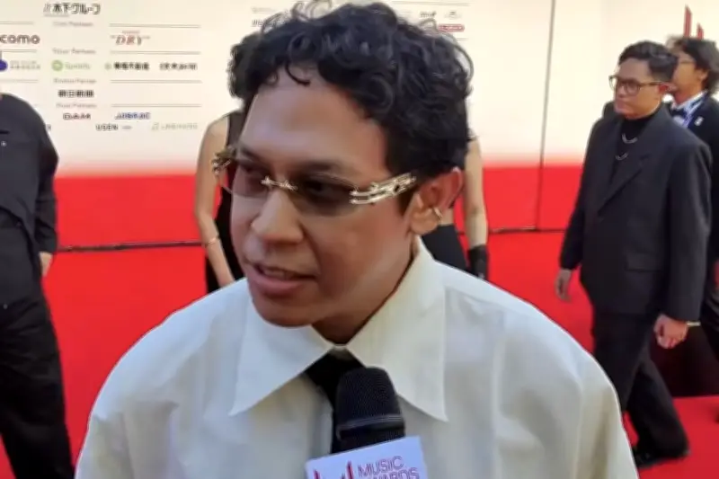 Hindia Pakai Kemeja Sakral di Music Awards Japan 2026, Ini Alasannya