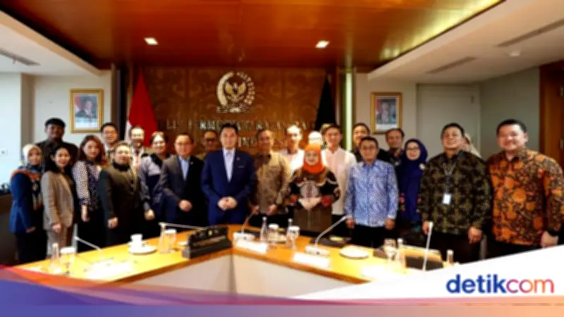 Ibas Tekankan Akuntabilitas Merah Putih Bond di Forum MPR