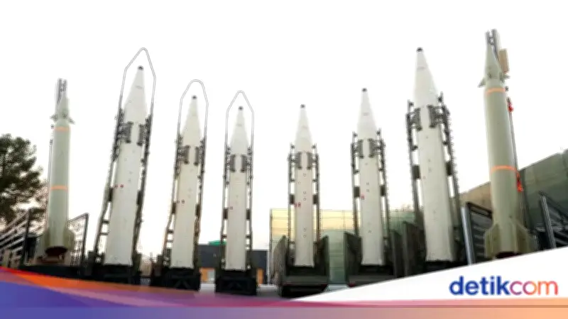 Iran Klaim Serang 18 Target Militer AS di Timur Tengah