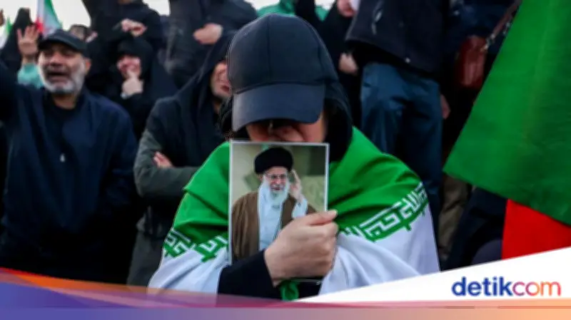 Iran Tetapkan 3 Hari Libur Nasional untuk Pemakaman Ali Khamenei