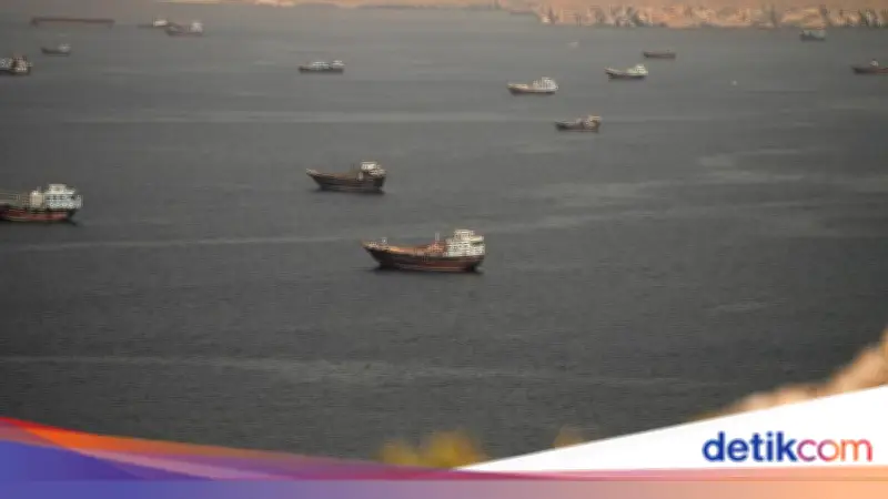 Iran Tutup Selat Hormuz Lagi, AS Siaga di Jalur Pelayaran
