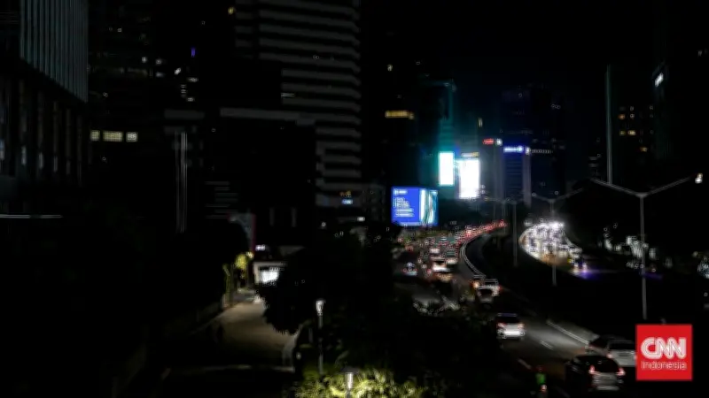 Jakarta Gelap Satu Jam Malam Ini untuk Hemat Energi