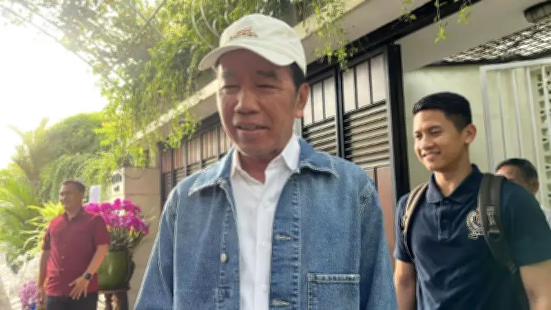 Jokowi Pastikan Tunjukkan Ijazah Asli di Sidang Kasus Roy Suryo